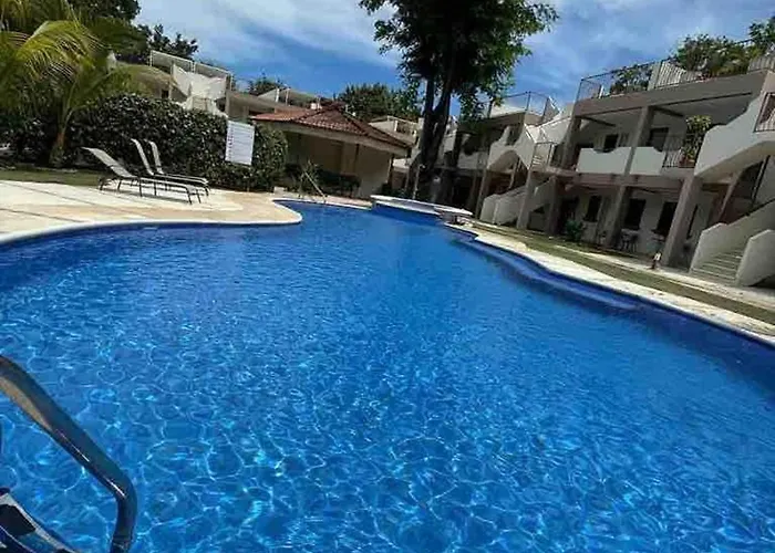 Puravida Escape - 60 Metres From
